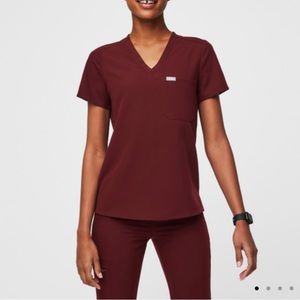 FIGS SCRUB SET- Core Burgundy color